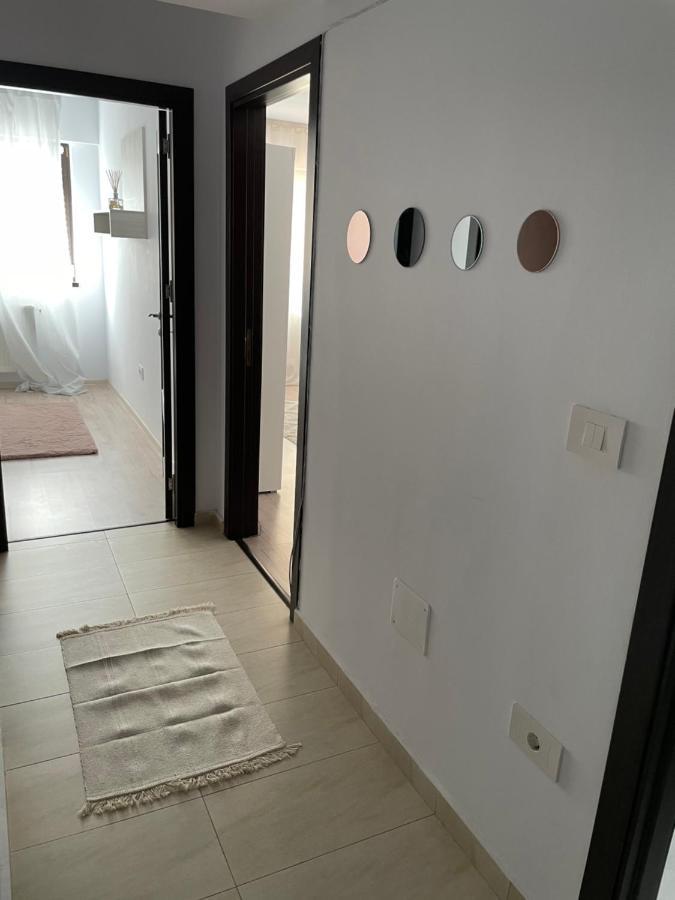 Apartament The Mirror - Quiet & Friendly Place In Copou Jassy Zewnętrze zdjęcie